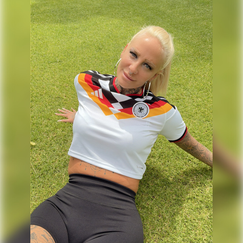 Mein originales Adidas Deutschland Heimtrikot der WM 2026