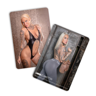 Autogrammkarte WET & WILD von Lara CumKitten mit Wetlook und Industrial Motiv